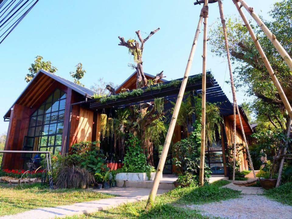Yayo Coffee And Bed Apartamento Chiang Rai Exterior foto